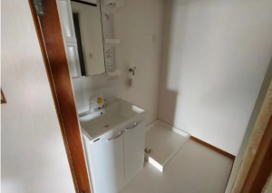 宇部市寿町、マンションの洗面画像です