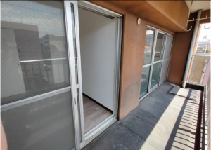 宇部市寿町、マンションのバルコニー画像です