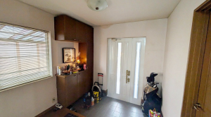 山陽小野田市大字埴生、中古一戸建ての玄関画像です