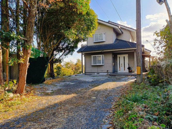 山陽小野田市大字埴生、中古一戸建ての外観画像です