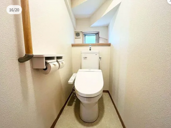 宇部市明神町、中古一戸建てのトイレ画像です