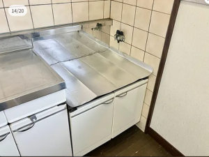 宇部市則貞、中古一戸建てのキッチン画像です
