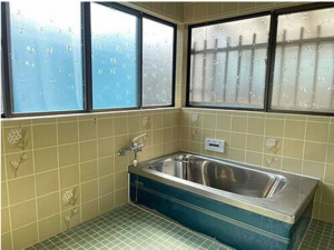 宇部市東梶返、中古一戸建ての風呂画像です