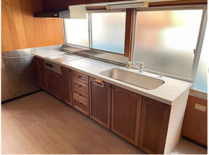 宇部市東梶返、中古一戸建てのキッチン画像です