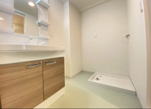 宇部市錦町、マンションの洗面画像です