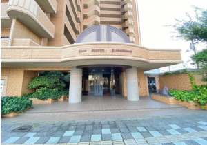 宇部市錦町、マンションの外観画像です