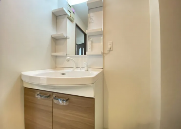 宇部市錦町、マンションの洗面画像です