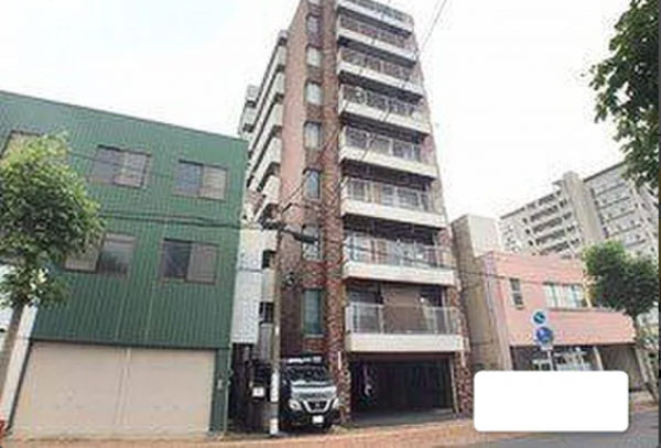 宇部市寿町、マンションの外観画像です