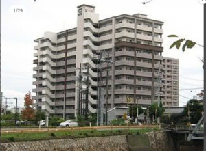 宇部市寿町、マンションの外観画像です