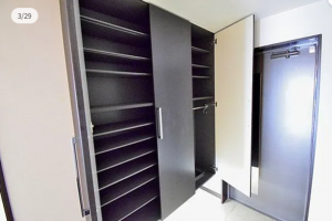 宇部市寿町、マンションの玄関画像です