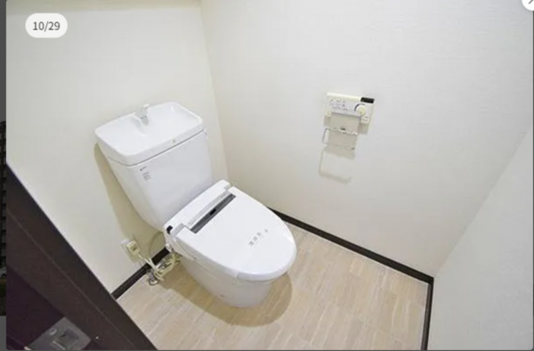 宇部市寿町、マンションのトイレ画像です
