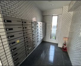 宇部市岬町、マンションのエントランス画像です