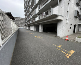 宇部市岬町、マンションの外観画像です