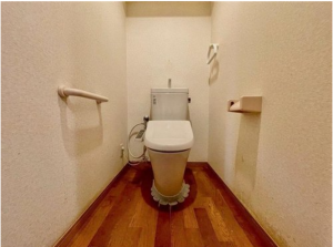 宇部市松山町、マンションのトイレ画像です