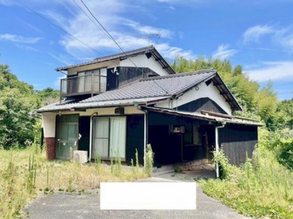 山陽小野田市大字小野田、中古一戸建ての外観画像です