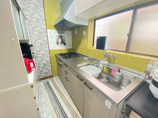 宇部市北小羽山町、中古一戸建てのキッチン画像です