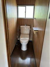 宇部市大字際波、中古一戸建てのトイレ画像です
