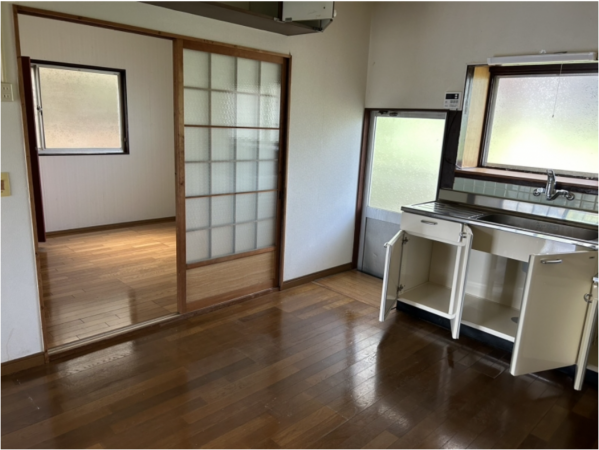 宇部市大字際波、中古一戸建てのキッチン画像です