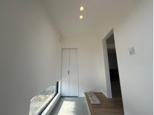 宇部市黒石北、新築一戸建ての玄関画像です