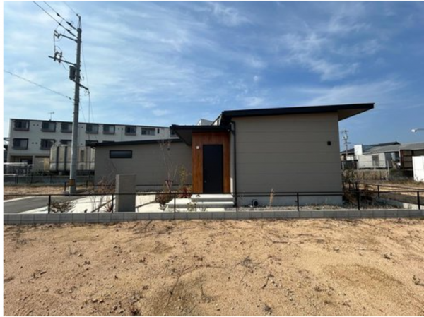 宇部市黒石北、新築一戸建ての外観画像です