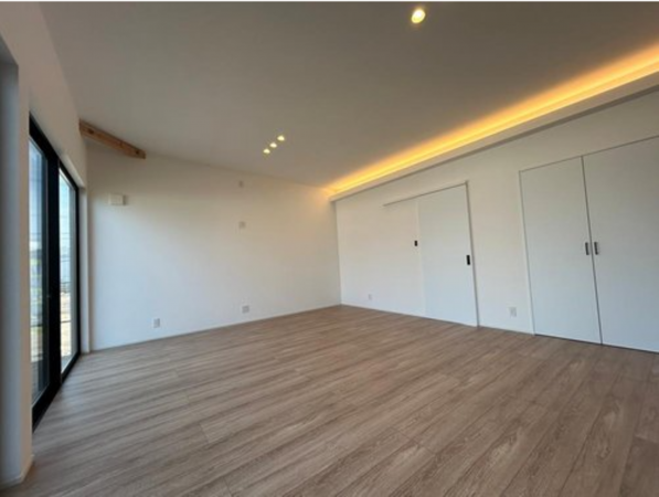 宇部市黒石北、新築一戸建ての居間画像です