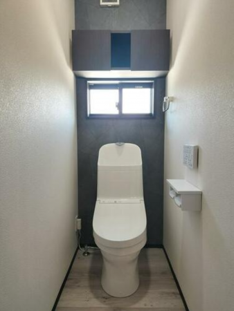 宇部市大字西岐波、中古一戸建てのトイレ画像です