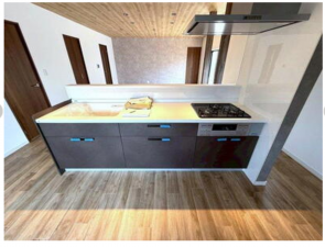 宇部市西宇部北、中古一戸建てのキッチン画像です