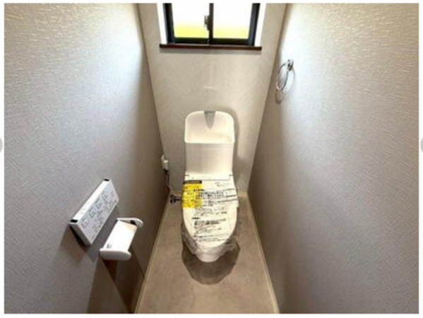 宇部市西宇部北、中古一戸建てのトイレ画像です