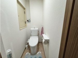 宇部市鵜の島町、マンションのトイレ画像です