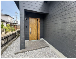 山陽小野田市大字西高泊、中古一戸建ての玄関画像です
