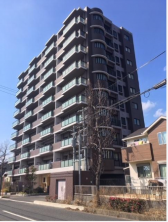 山陽小野田市中川、マンションの外観画像です