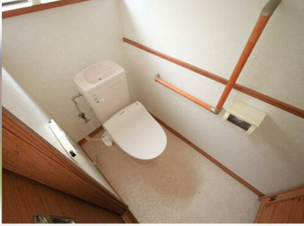 宇部市西宇部北、中古一戸建てのトイレ画像です