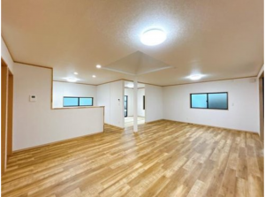 山陽小野田市共和台、中古一戸建ての内装画像です