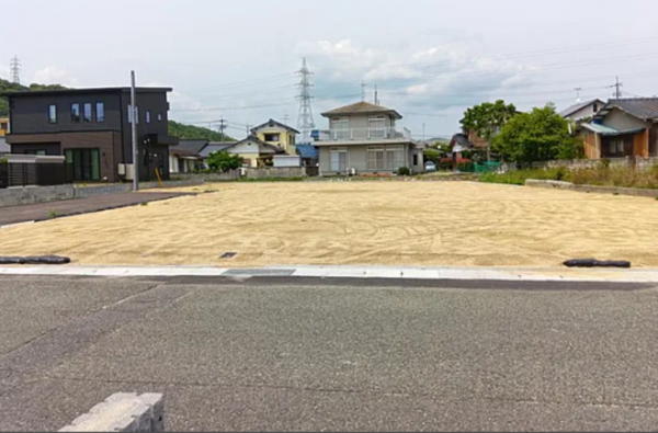 山陽小野田市大字有帆、土地の前面道路を含む現地写真画像です