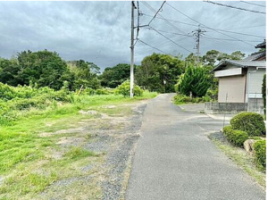 宇部市大字東岐波、土地の前面道路を含む現地写真画像です