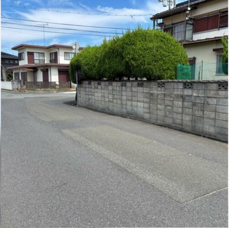 宇部市厚南北、土地の前面道路を含む現地写真画像です