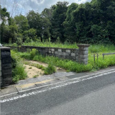 山陽小野田市大字山川、土地の前面道路を含む現地写真画像です