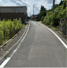 山陽小野田市大字山川、土地の前面道路を含む現地写真画像です