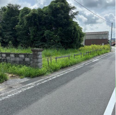 山陽小野田市大字山川、土地の前面道路を含む現地写真画像です