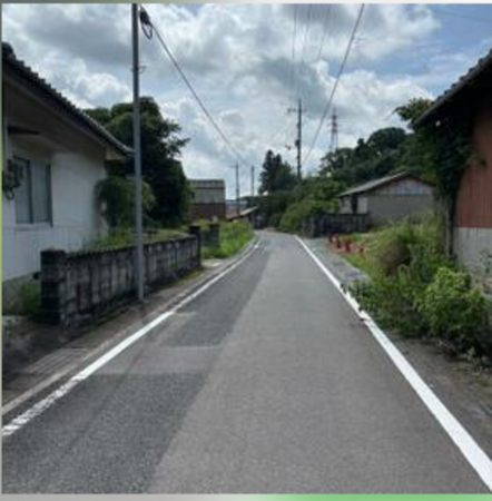 山陽小野田市大字山川、土地の前面道路を含む現地写真画像です