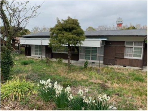 宇部市亀浦、中古一戸建ての外観画像です