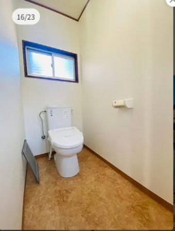 宇部市大字東須恵、中古一戸建てのトイレ画像です