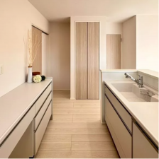 山口市阿知須、新築一戸建ての居間画像です