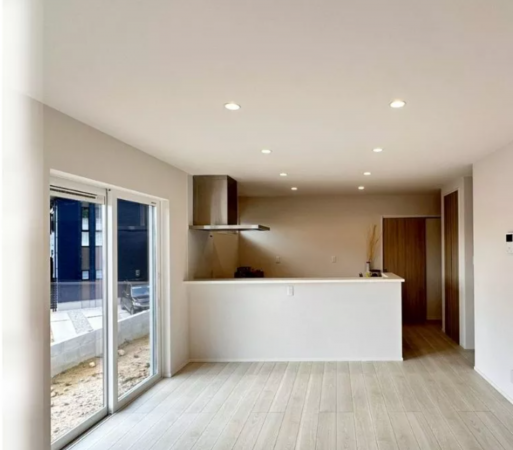 山口市阿知須、新築一戸建ての居間画像です