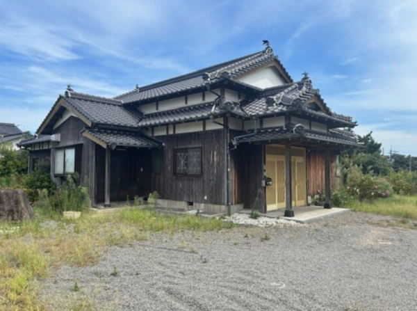 宇部市大字東岐波、中古一戸建ての外観画像です