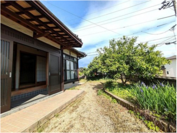 山陽小野田市大字厚狭、中古一戸建ての外観画像です