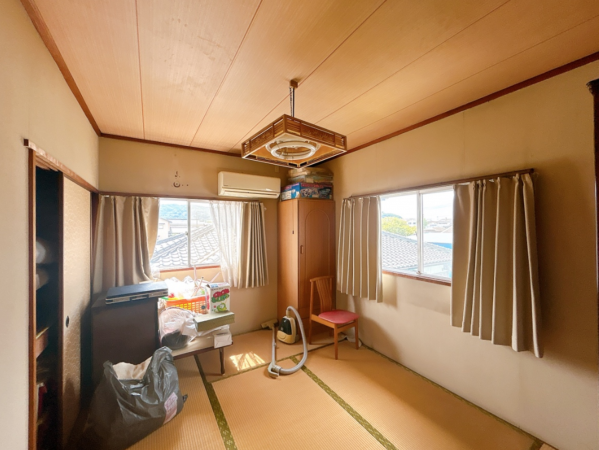 山陽小野田市南竜王町、中古一戸建ての内装画像です