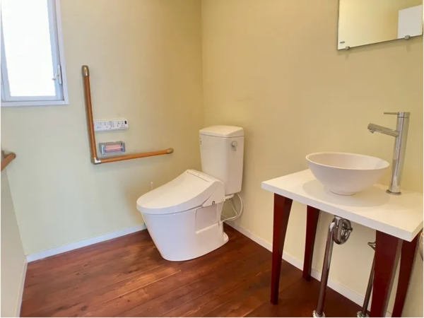 宇部市則貞、中古一戸建てのトイレ画像です
