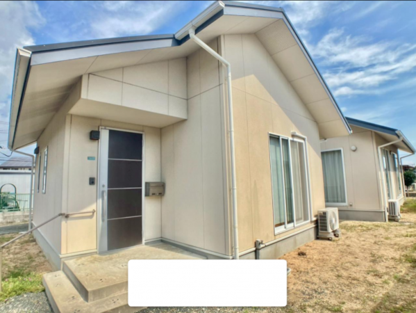 宇部市則貞、中古一戸建ての外観画像です
