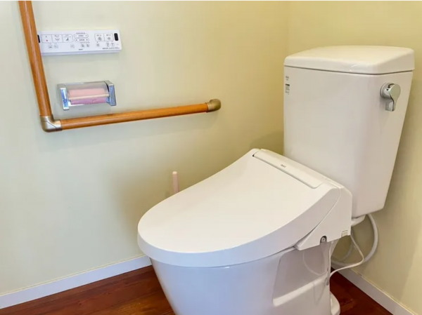 宇部市則貞、中古一戸建てのトイレ画像です